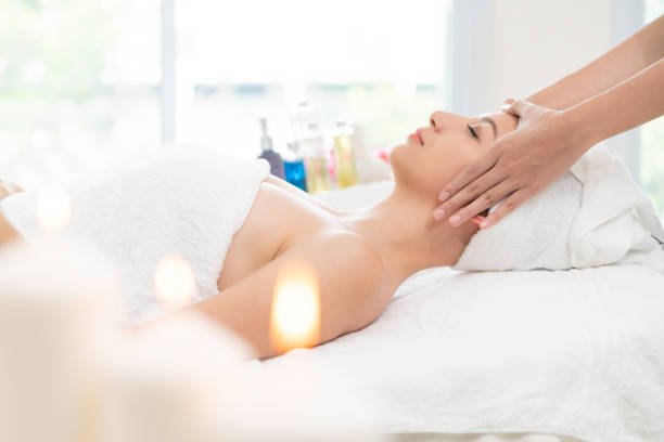 Understanding How Lymphatic Drainage Massage Aids Fluid Balance